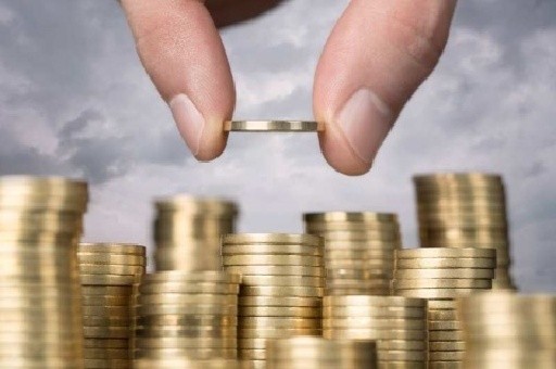 微软年内再裁9000人，AI考核成裁员“双刃剑”